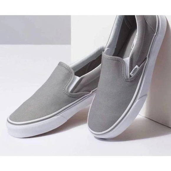 VANS Classic Slip-On‎ Charcoal Gray Unisex Canvas Sneakers Men's 6.5/Women's 8.0 - Picture 1 of 8